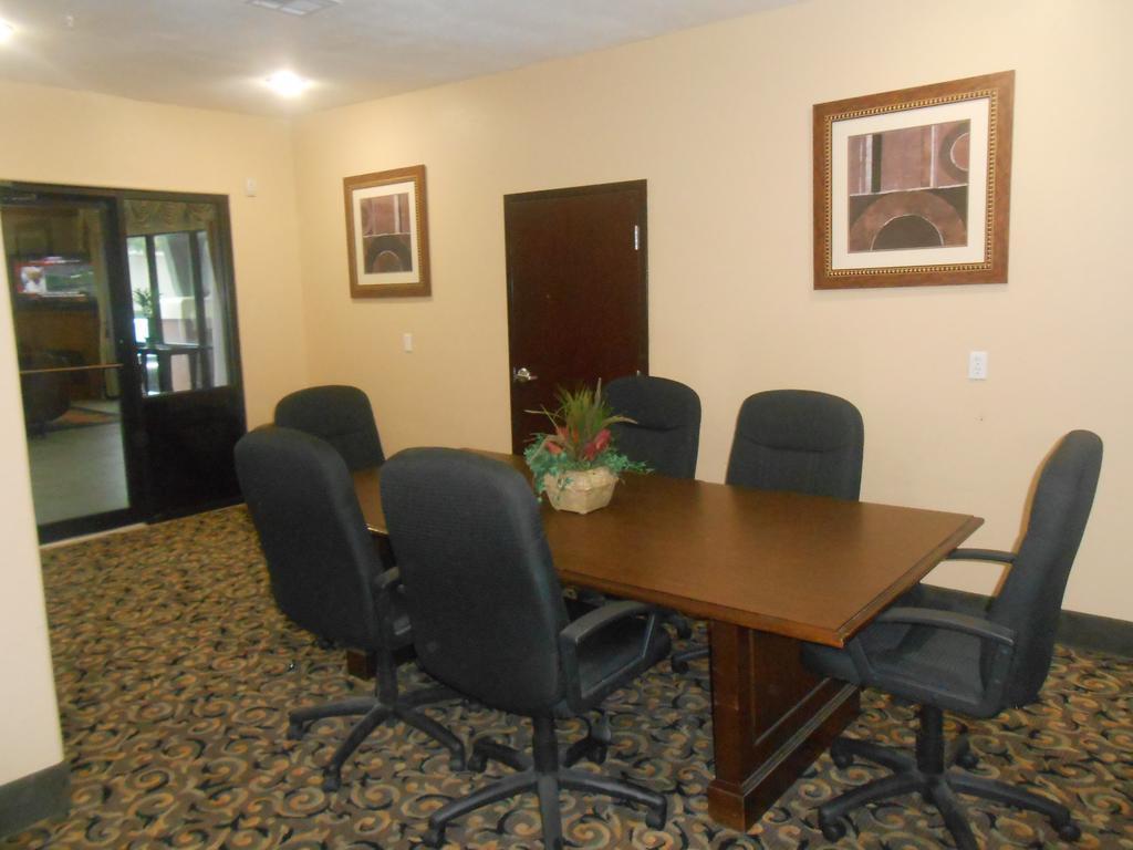 Comfort Suites Lake Charles Bagian luar foto