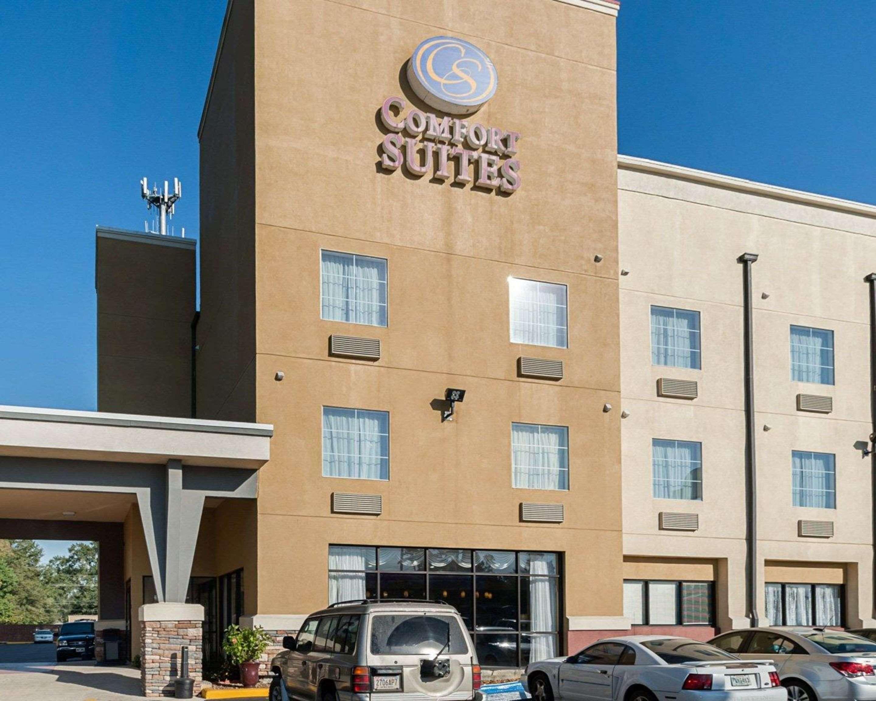 Comfort Suites Lake Charles Bagian luar foto