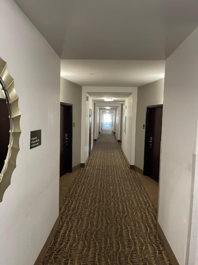 Comfort Suites Lake Charles Bagian luar foto