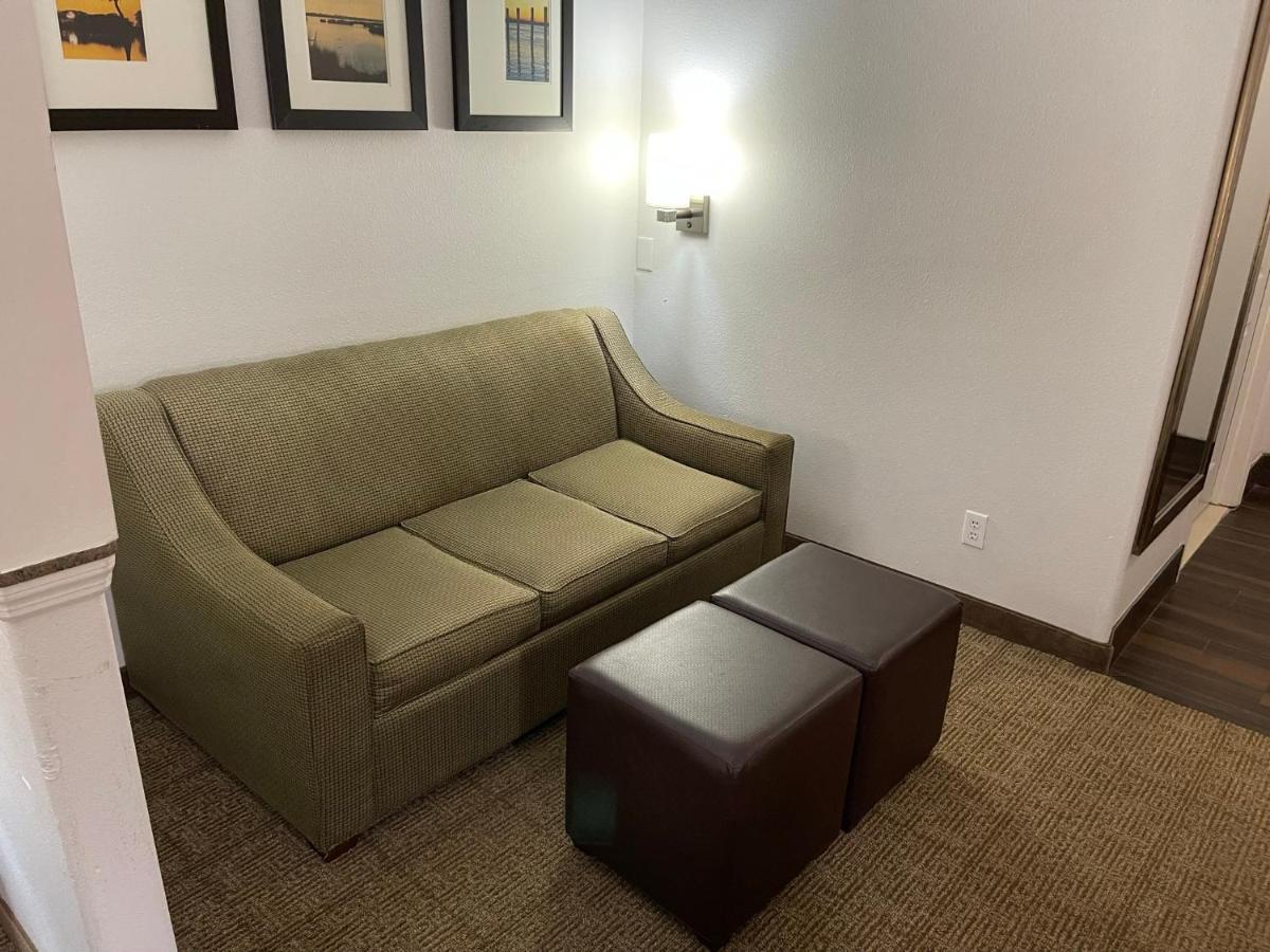 Comfort Suites Lake Charles Bagian luar foto