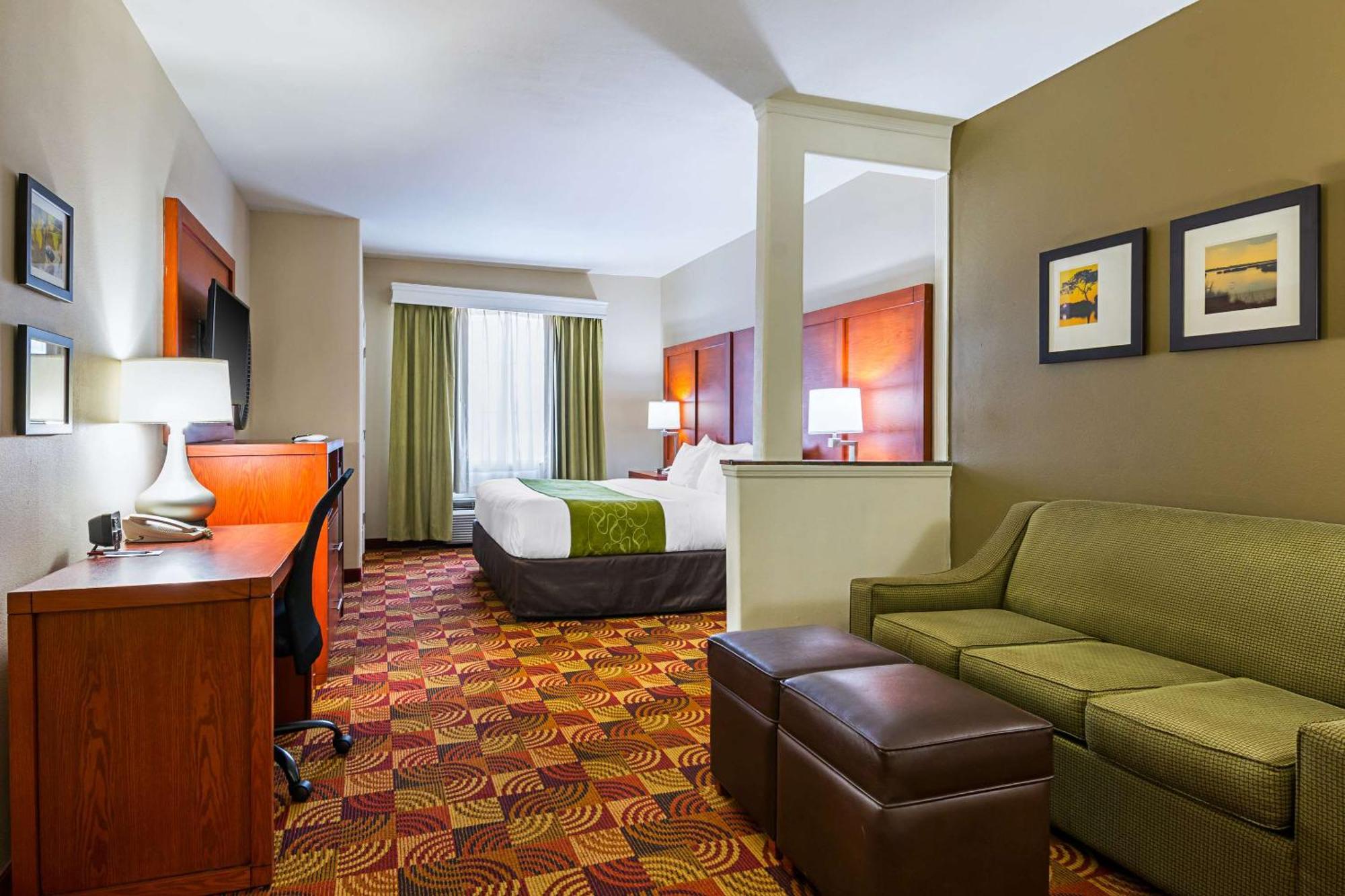 Comfort Suites Lake Charles Bagian luar foto